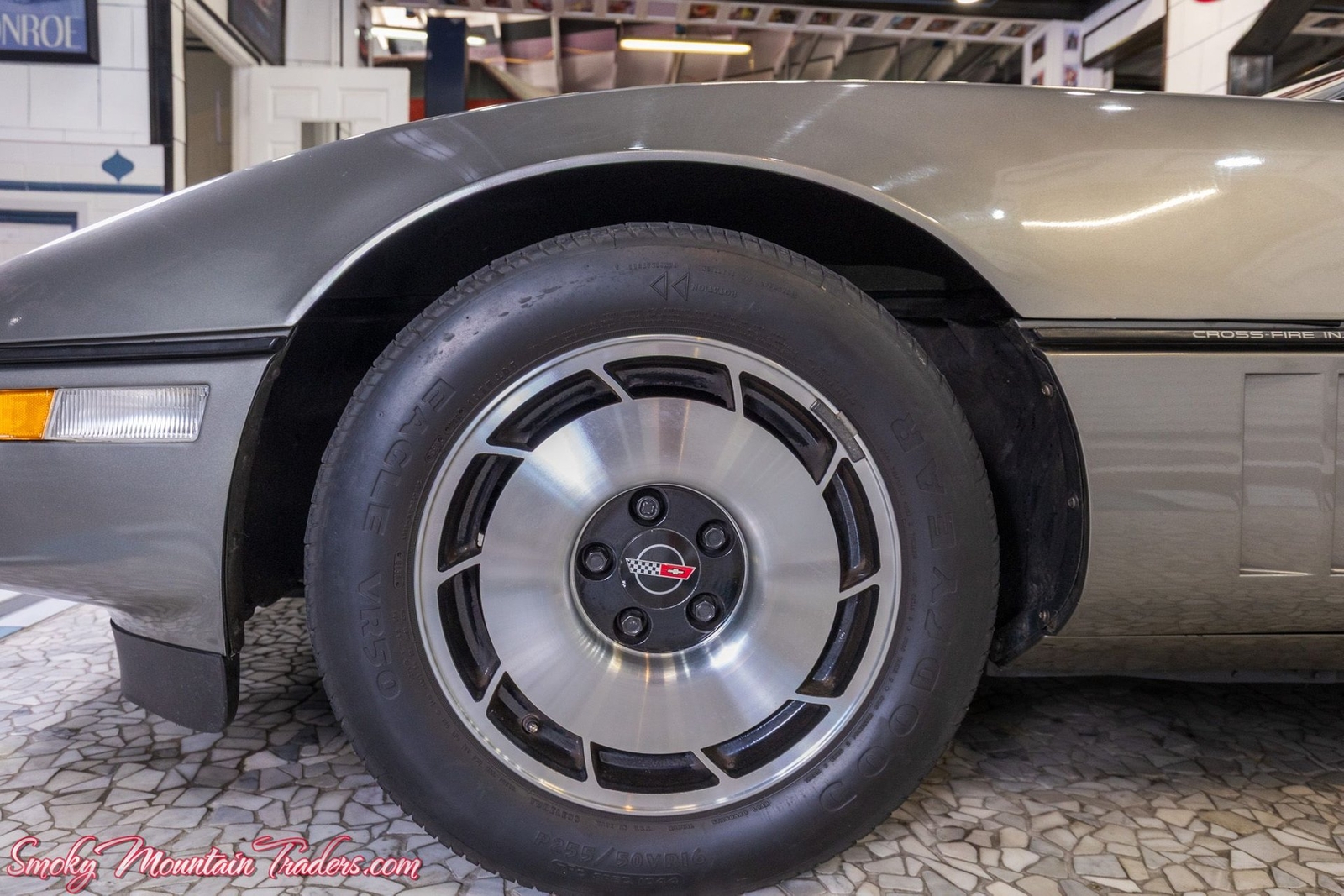 Chevrolet-Corvette-1984-8