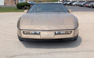 Chevrolet-Corvette-1984-Coupe-10