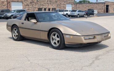 Chevrolet-Corvette-1984-Coupe-11