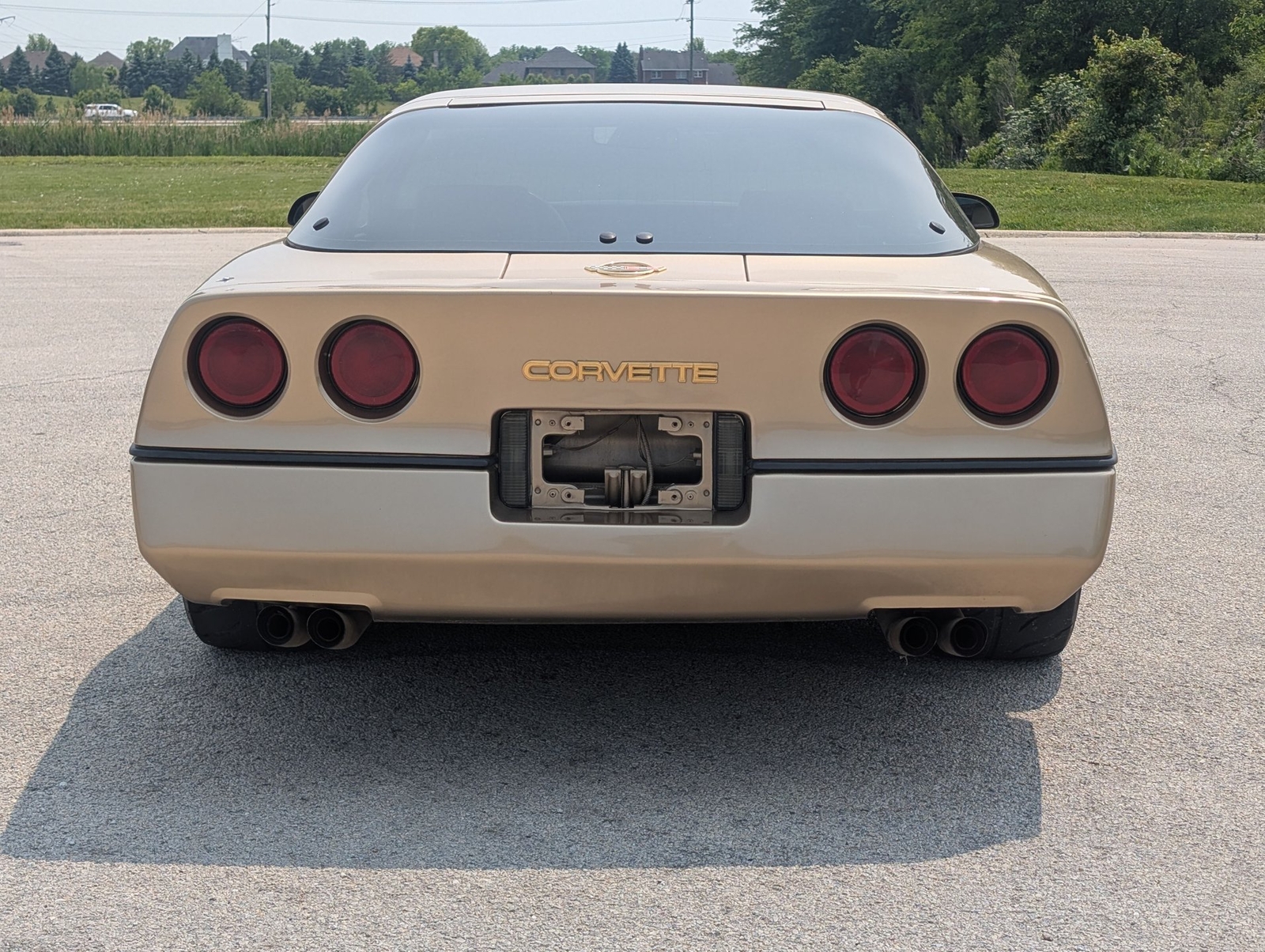 Chevrolet-Corvette-1984-Coupe-13