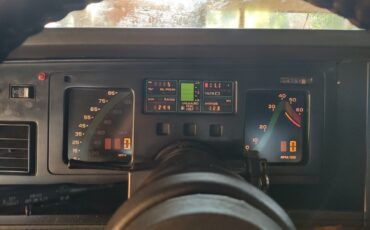 Chevrolet-Corvette-1984-Hatchback-1