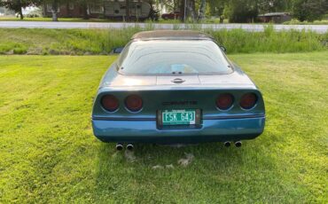 Chevrolet-Corvette-1984-blue-1