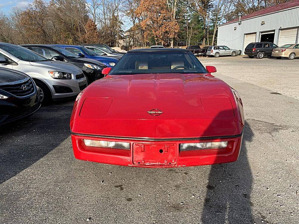 Chevrolet-Corvette-1984-red-7