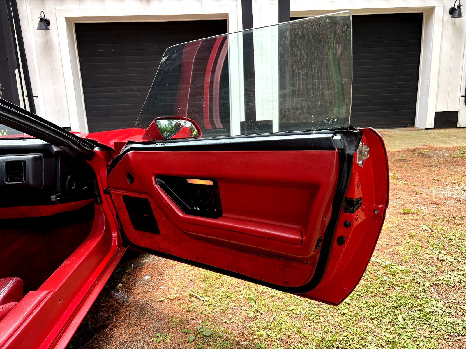 Chevrolet-Corvette-1985-Coupe-14