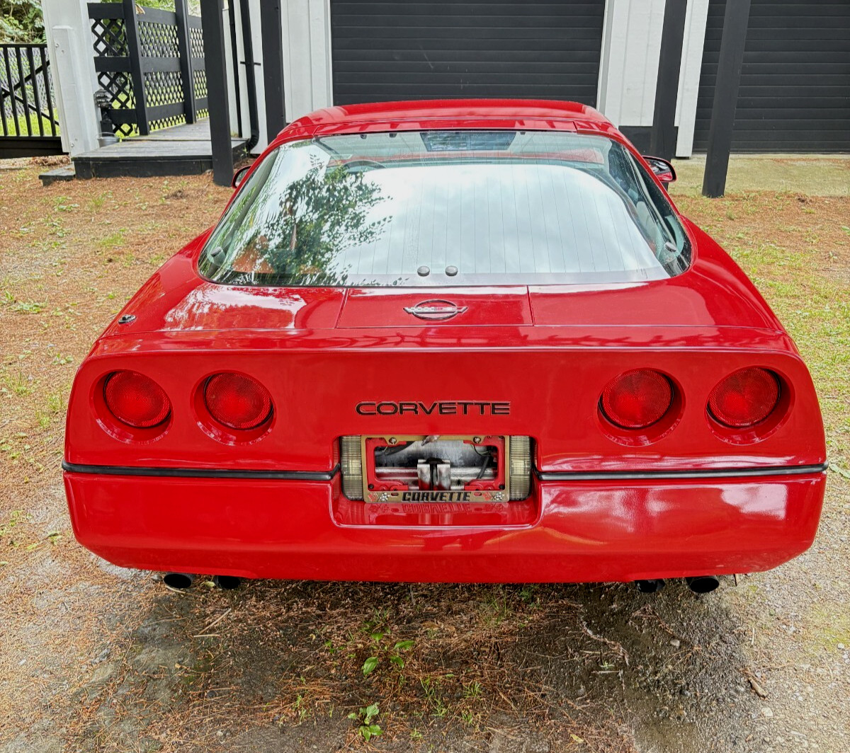 Chevrolet-Corvette-1985-Coupe-7