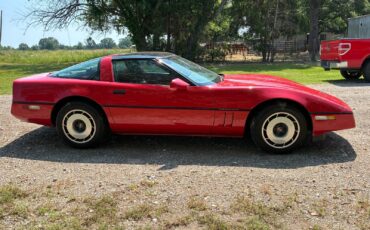 Chevrolet-Corvette-1985-Hatchback-1