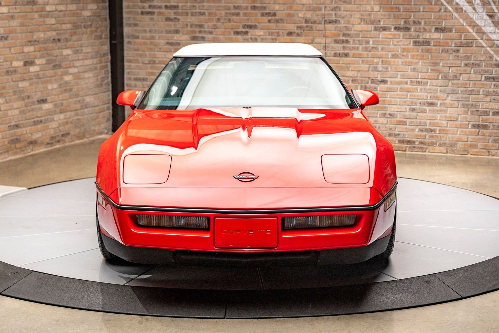 Chevrolet-Corvette-1986-Convertible-1