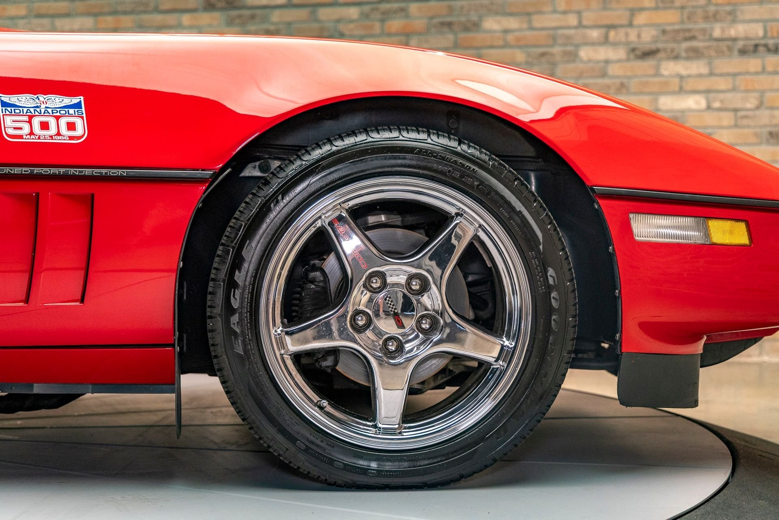 Chevrolet-Corvette-1986-Convertible-17