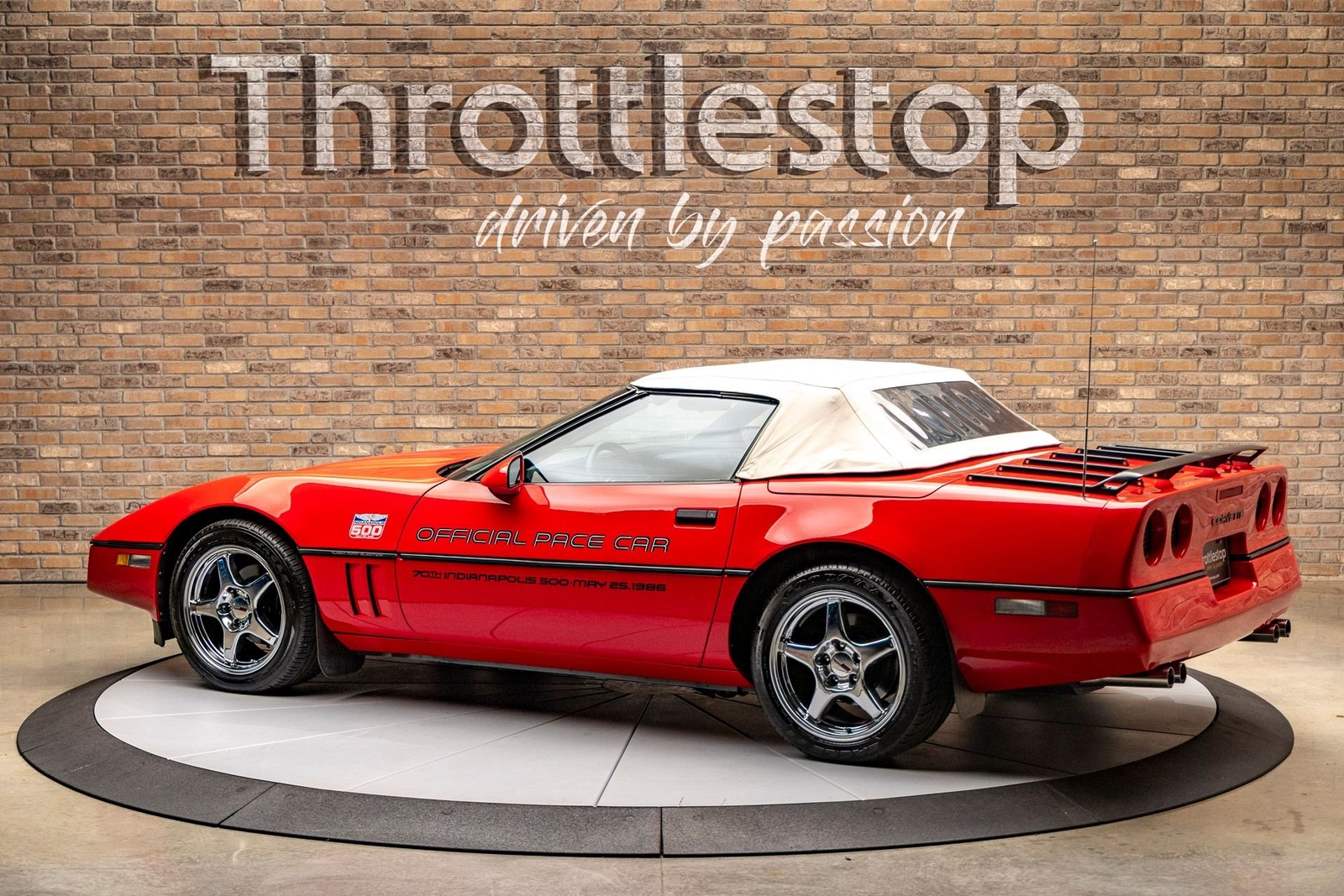 Chevrolet-Corvette-1986-Convertible-9