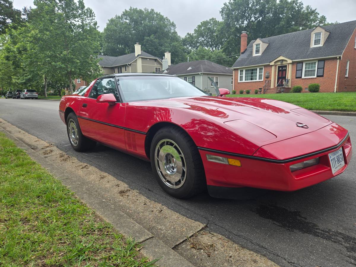 Chevrolet Corvette  1986 red