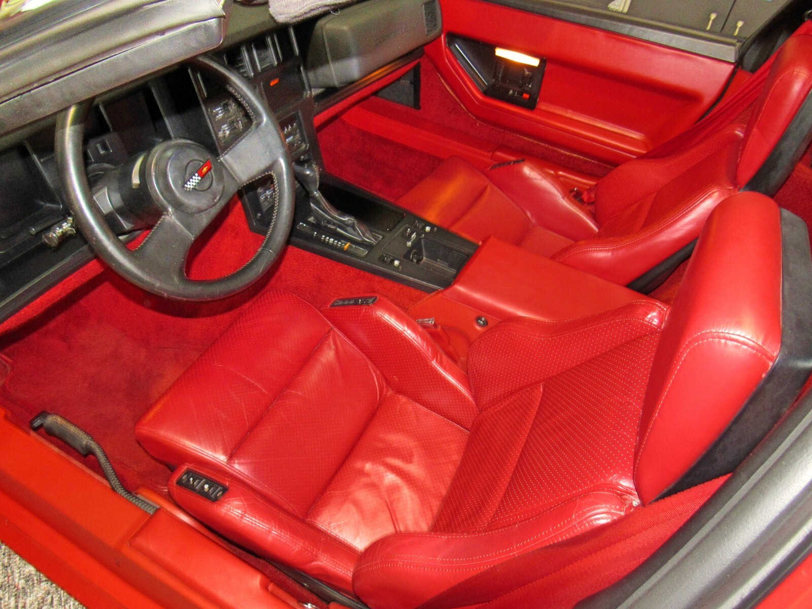 Chevrolet-Corvette-1987-Coupe-10