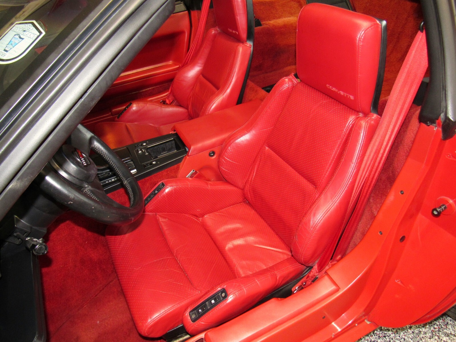 Chevrolet-Corvette-1987-Coupe-11