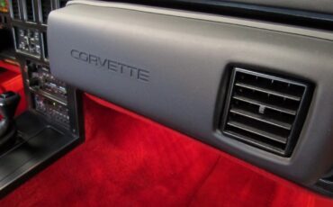 Chevrolet-Corvette-1987-Coupe-22