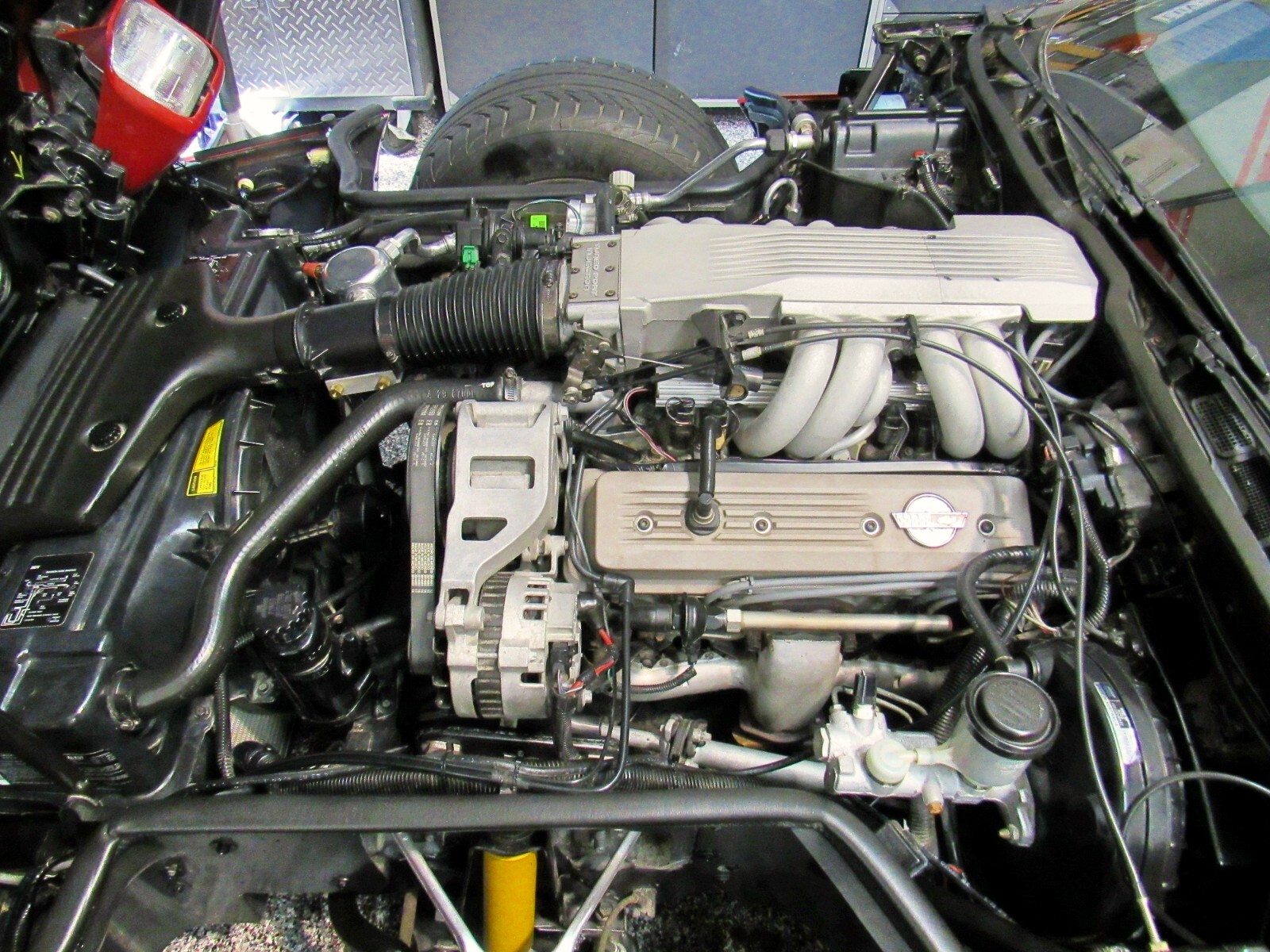 Chevrolet-Corvette-1987-Coupe-35