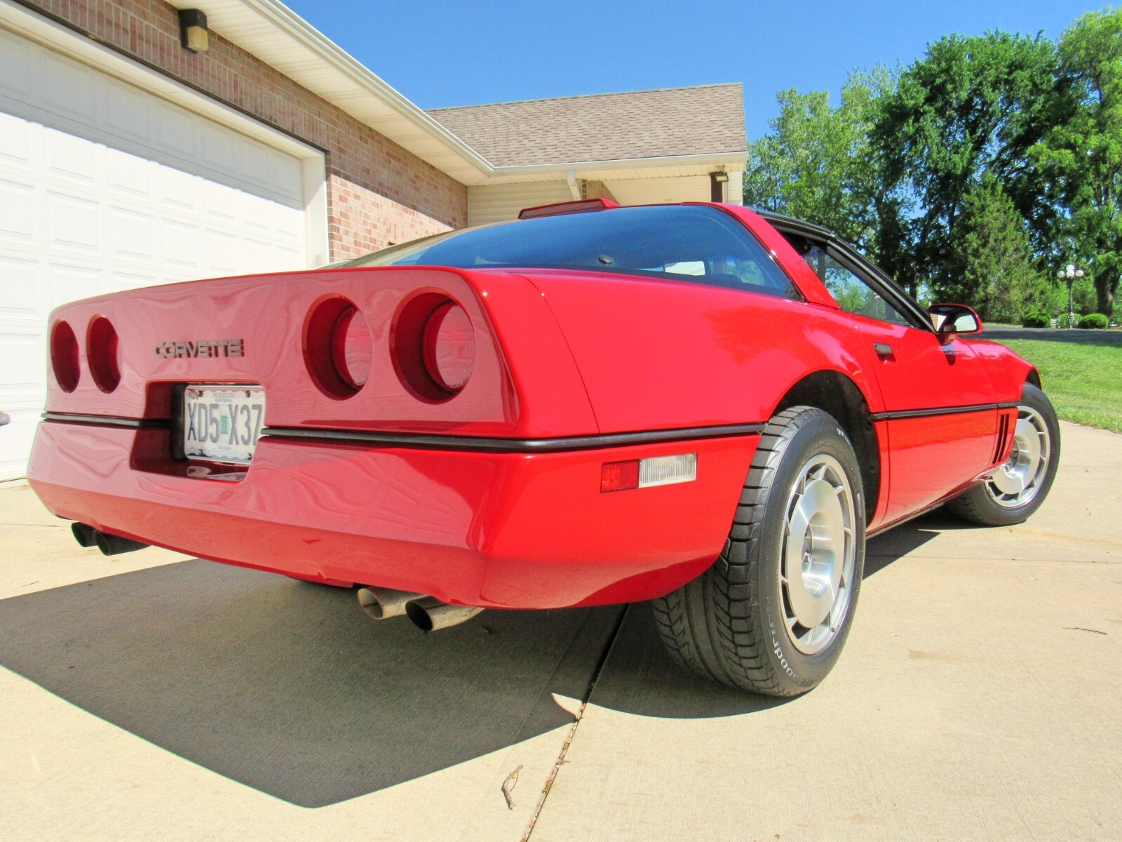 Chevrolet-Corvette-1987-Coupe-39