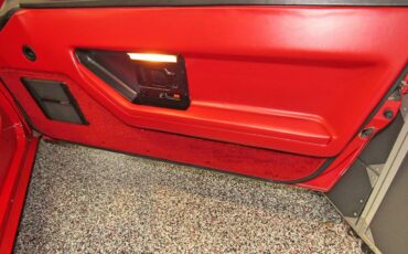 Chevrolet-Corvette-1987-red-15