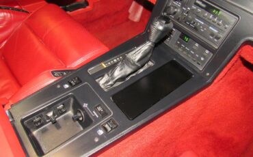 Chevrolet-Corvette-1987-red-16