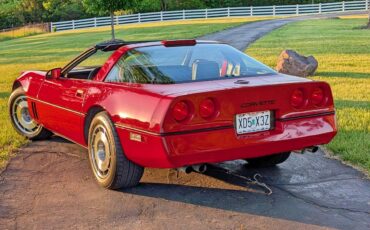 Chevrolet-Corvette-1987-red-22