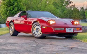 Chevrolet-Corvette-1987-red-3