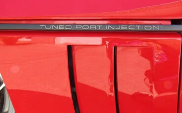Chevrolet-Corvette-1987-red-4