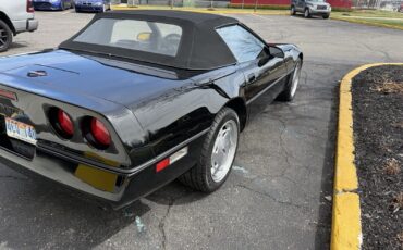 Chevrolet-Corvette-1988-13
