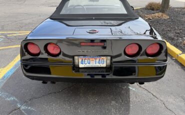 Chevrolet-Corvette-1988-15