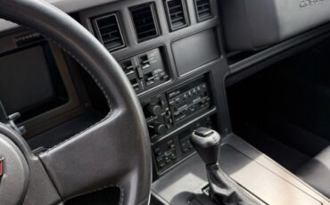 Chevrolet-Corvette-1988-17
