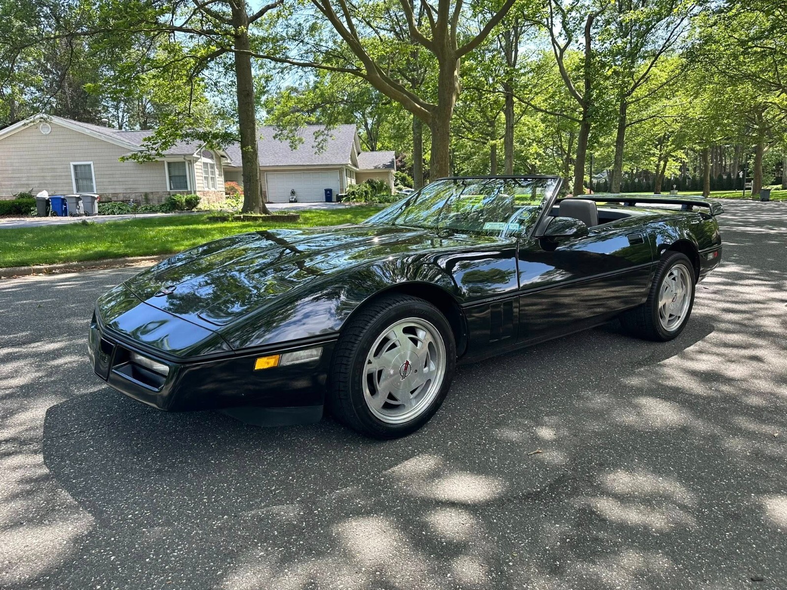 Chevrolet-Corvette-1988-Convertible-1
