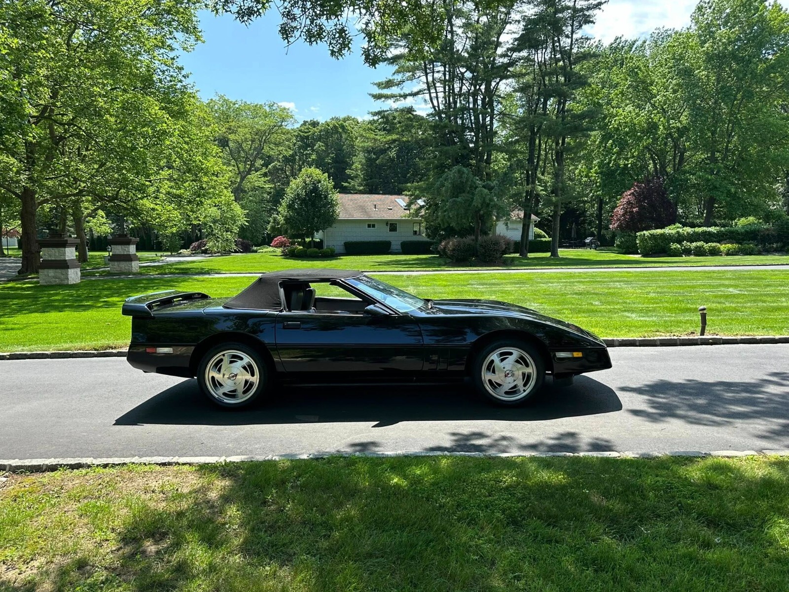 Chevrolet-Corvette-1988-Convertible-11