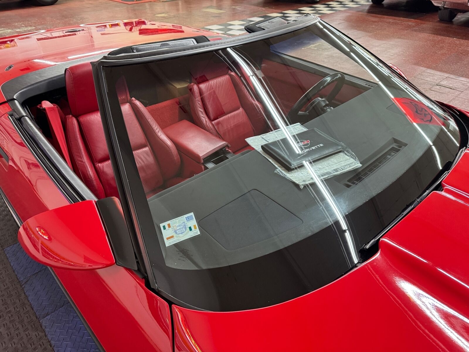 Chevrolet-Corvette-1988-Convertible-19