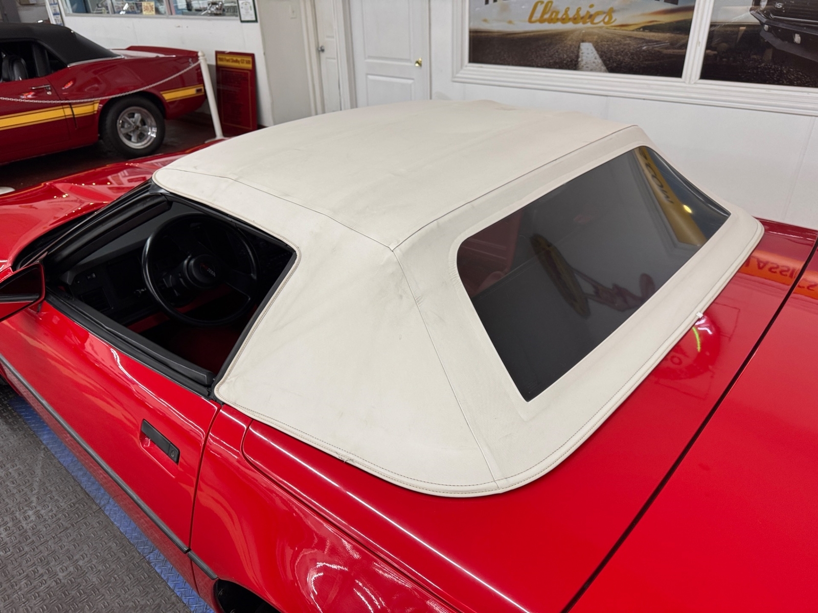 Chevrolet-Corvette-1988-Convertible-2
