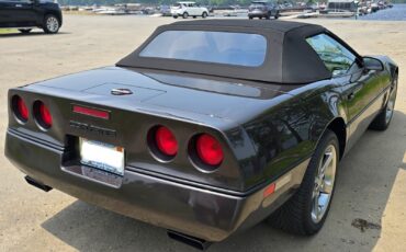 Chevrolet-Corvette-1988-Convertible-2