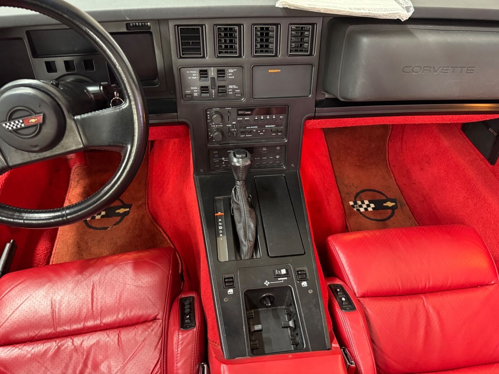 Chevrolet-Corvette-1988-Convertible-34