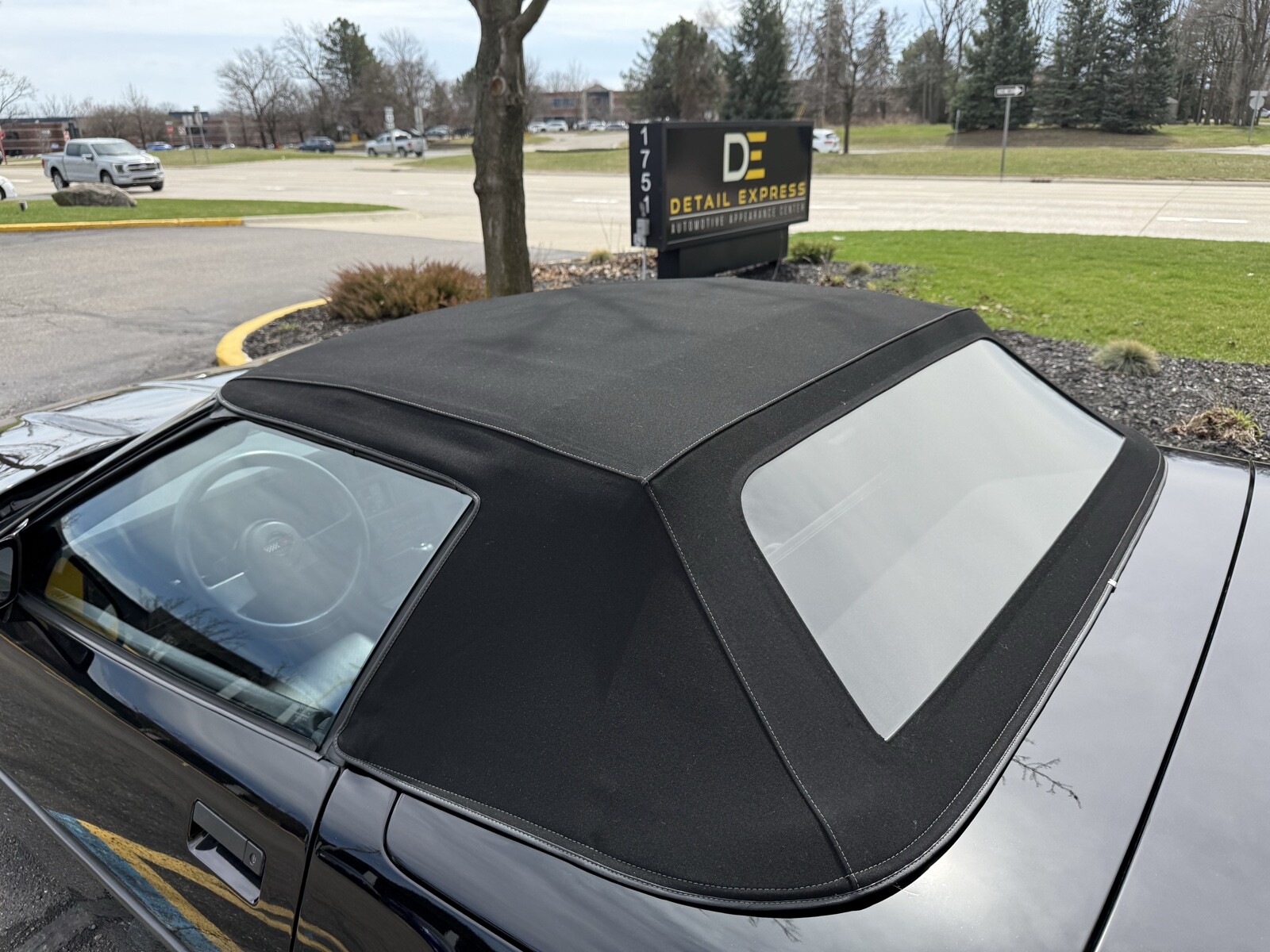 Chevrolet-Corvette-1988-Convertible-4