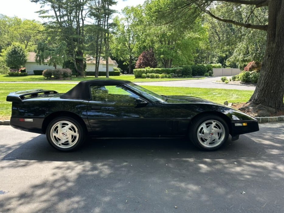 Chevrolet-Corvette-1988-Convertible-9