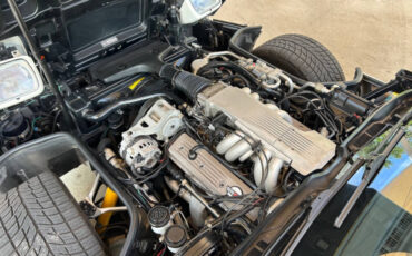 Chevrolet-Corvette-1988-Hatchback-35