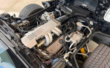 Chevrolet-Corvette-1988-Hatchback-37