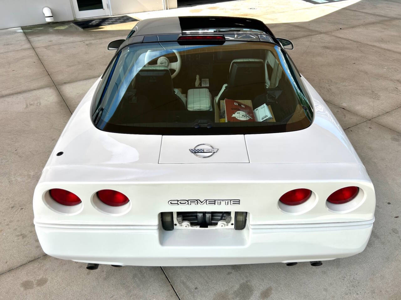 Chevrolet-Corvette-1988-Hatchback-7