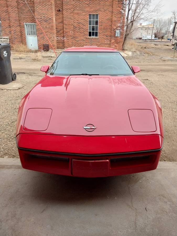 Chevrolet Corvette  1988 red