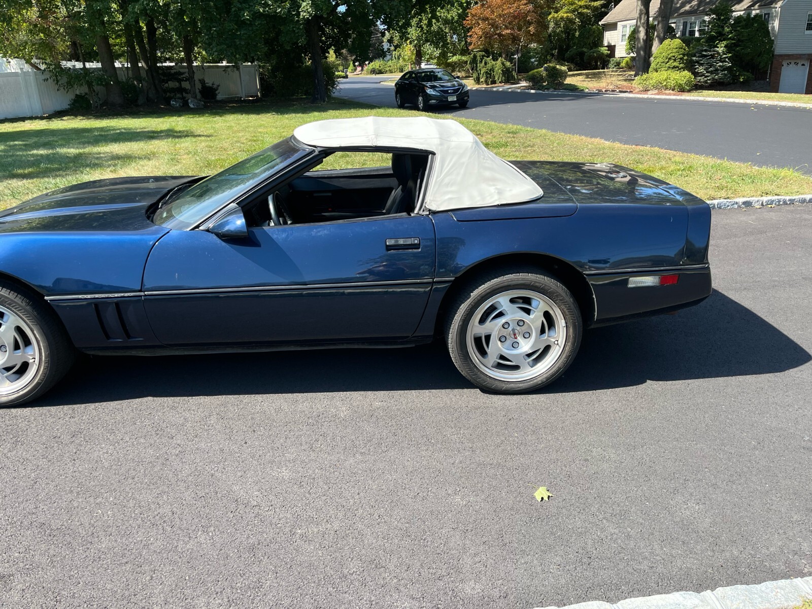 Chevrolet-Corvette-1989-Convertible-2