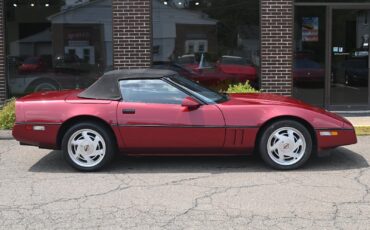 Chevrolet-Corvette-1989-Convertible-23