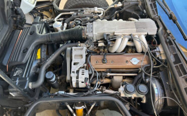 Chevrolet-Corvette-1989-Hatchback-33