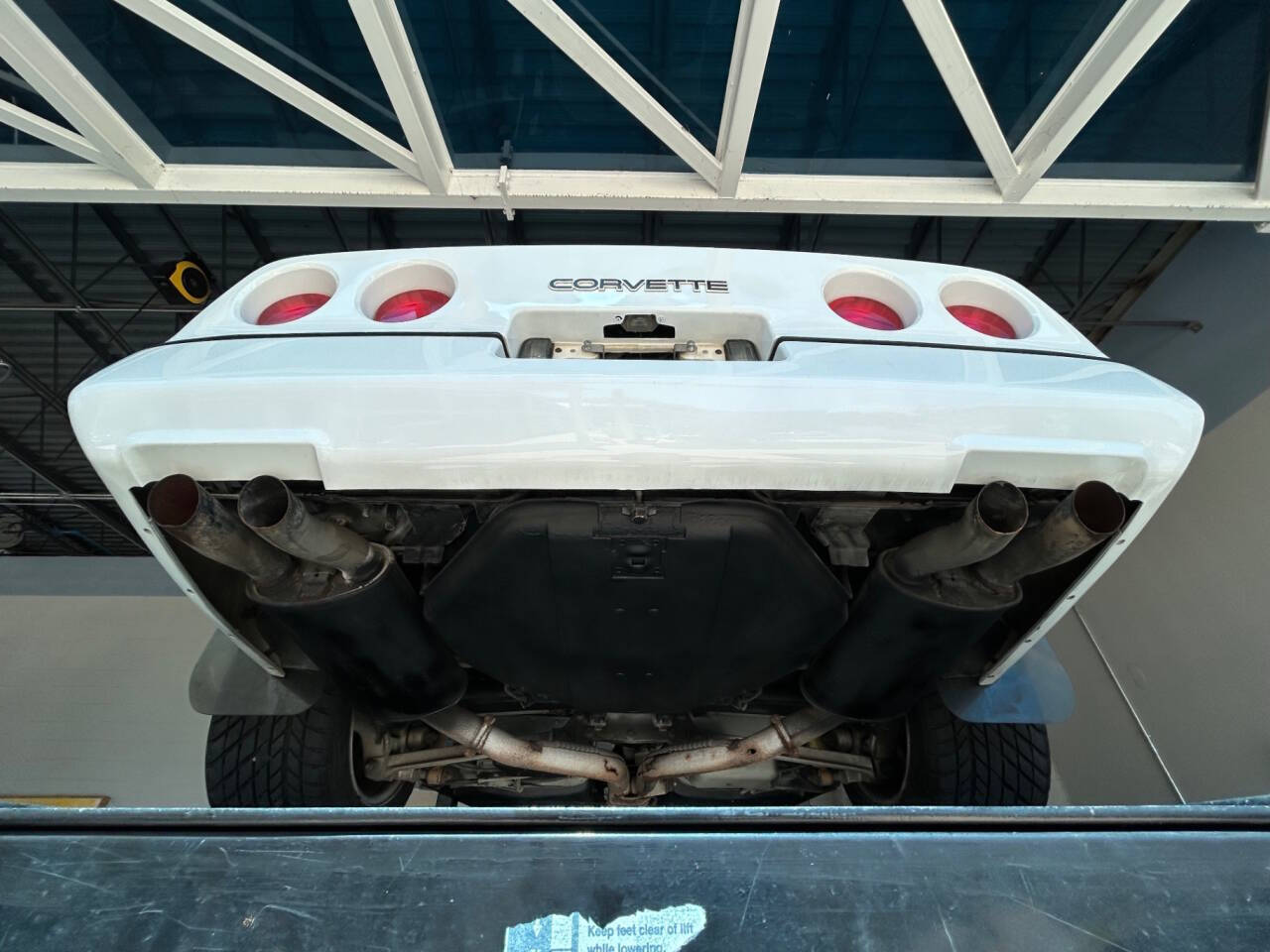 Chevrolet-Corvette-1989-Hatchback-38