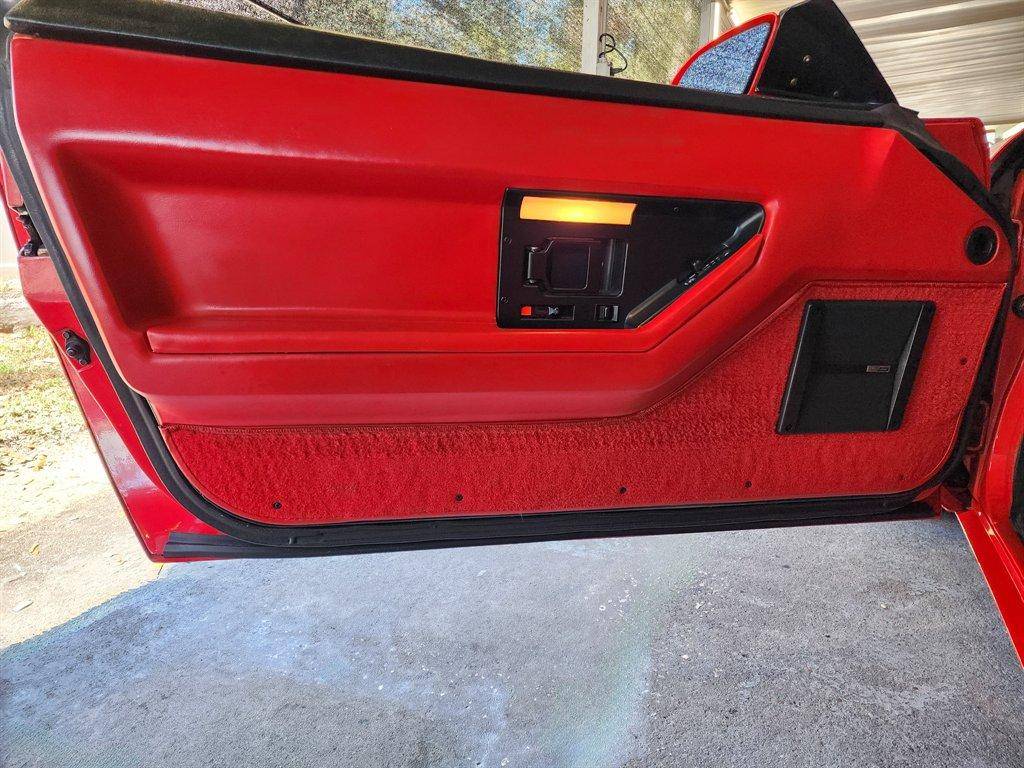 Chevrolet-Corvette-1989-red-12