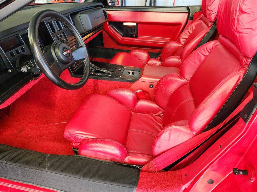Chevrolet-Corvette-1989-red-13