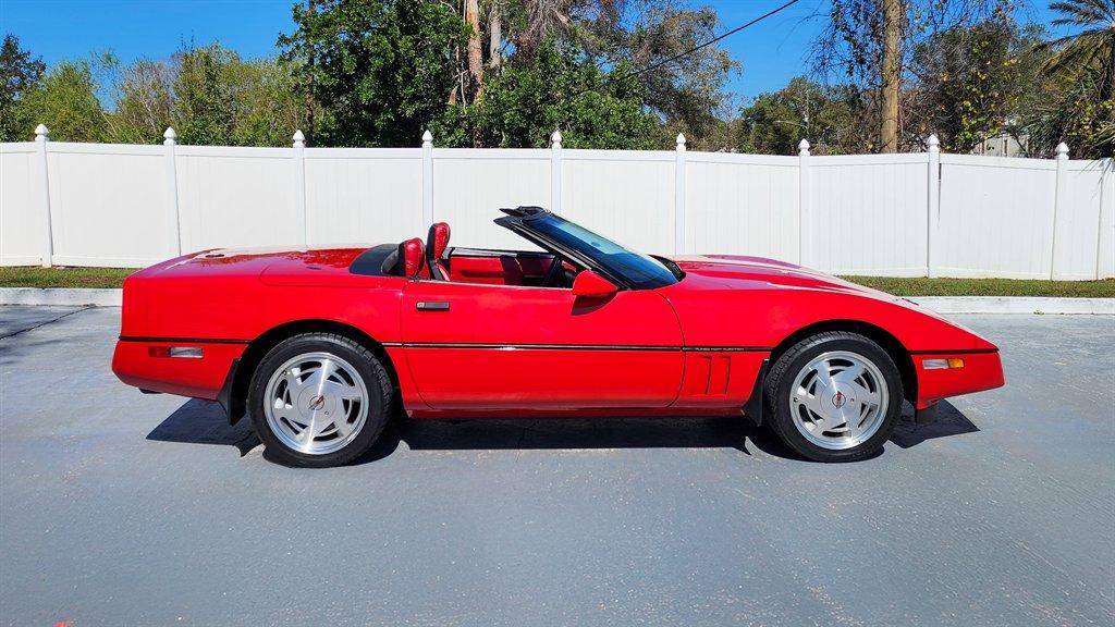 Chevrolet-Corvette-1989-red-21