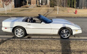 Chevrolet-Corvette-1990-Convertible-2