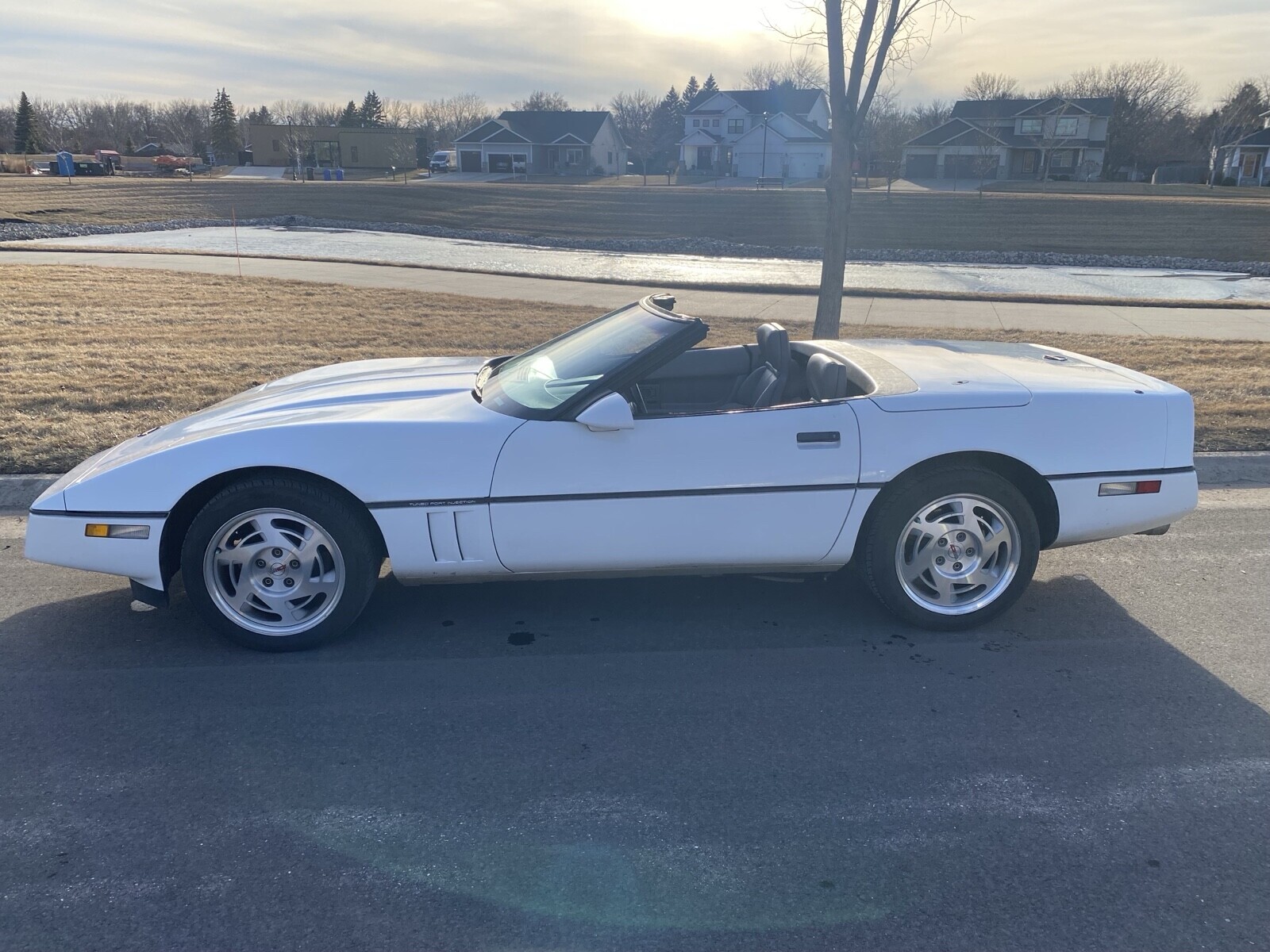 Chevrolet-Corvette-1990-Convertible-6