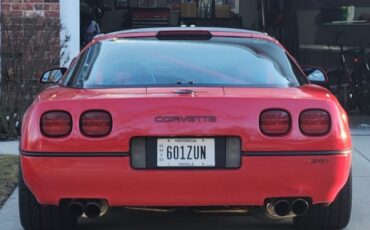 Chevrolet-Corvette-1990-Coupe-1