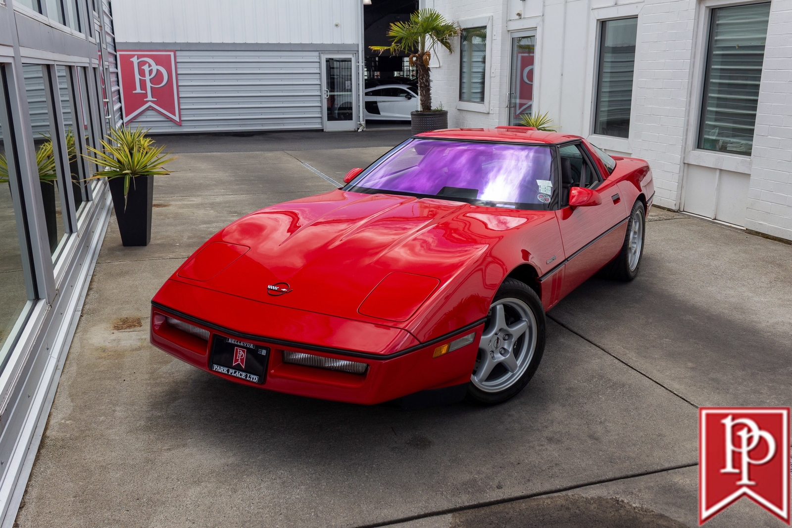 Chevrolet-Corvette-1990-Coupe-1
